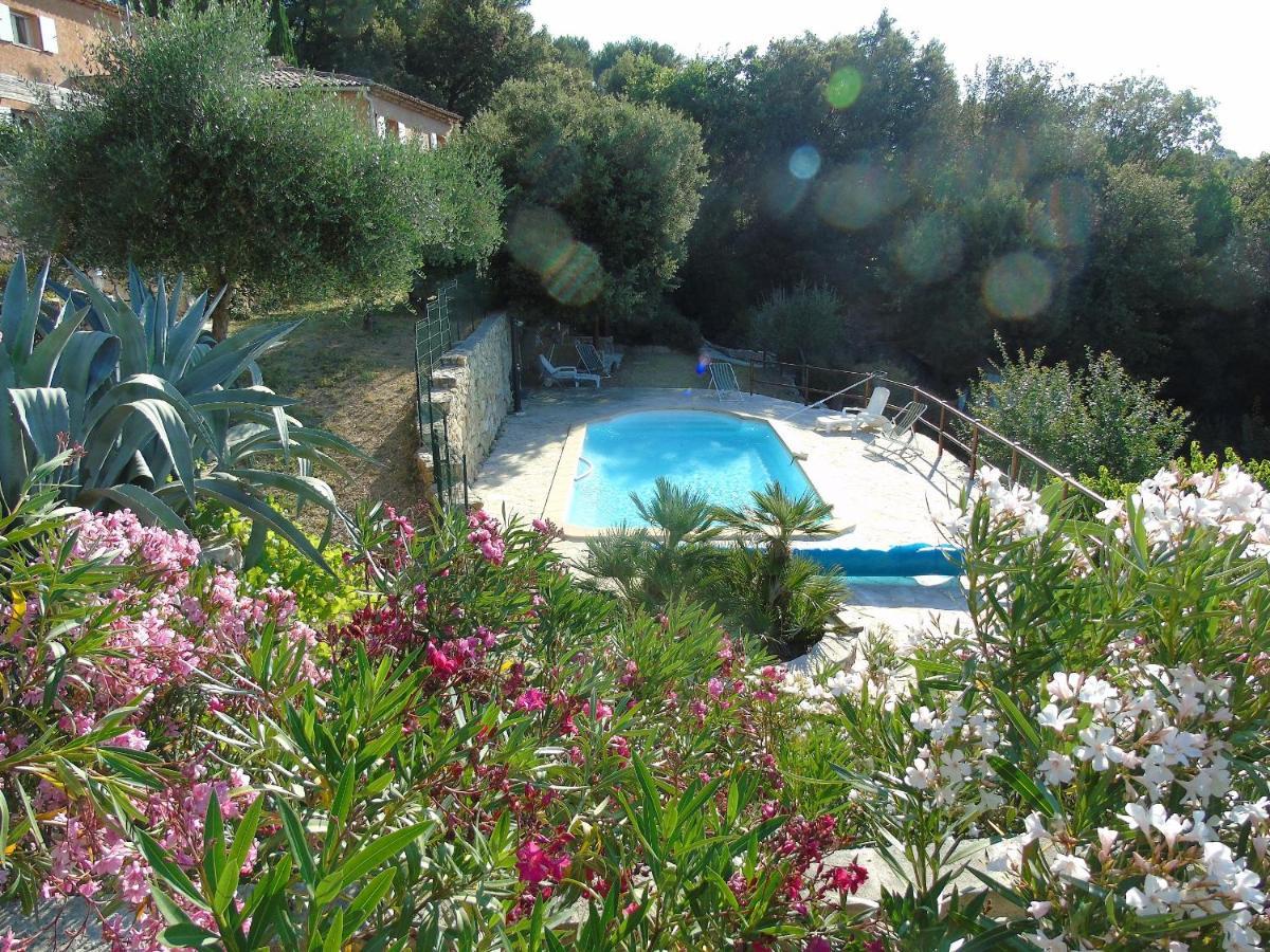 Mas Des Citronniers Bed & Breakfast Le Tignet Екстериор снимка